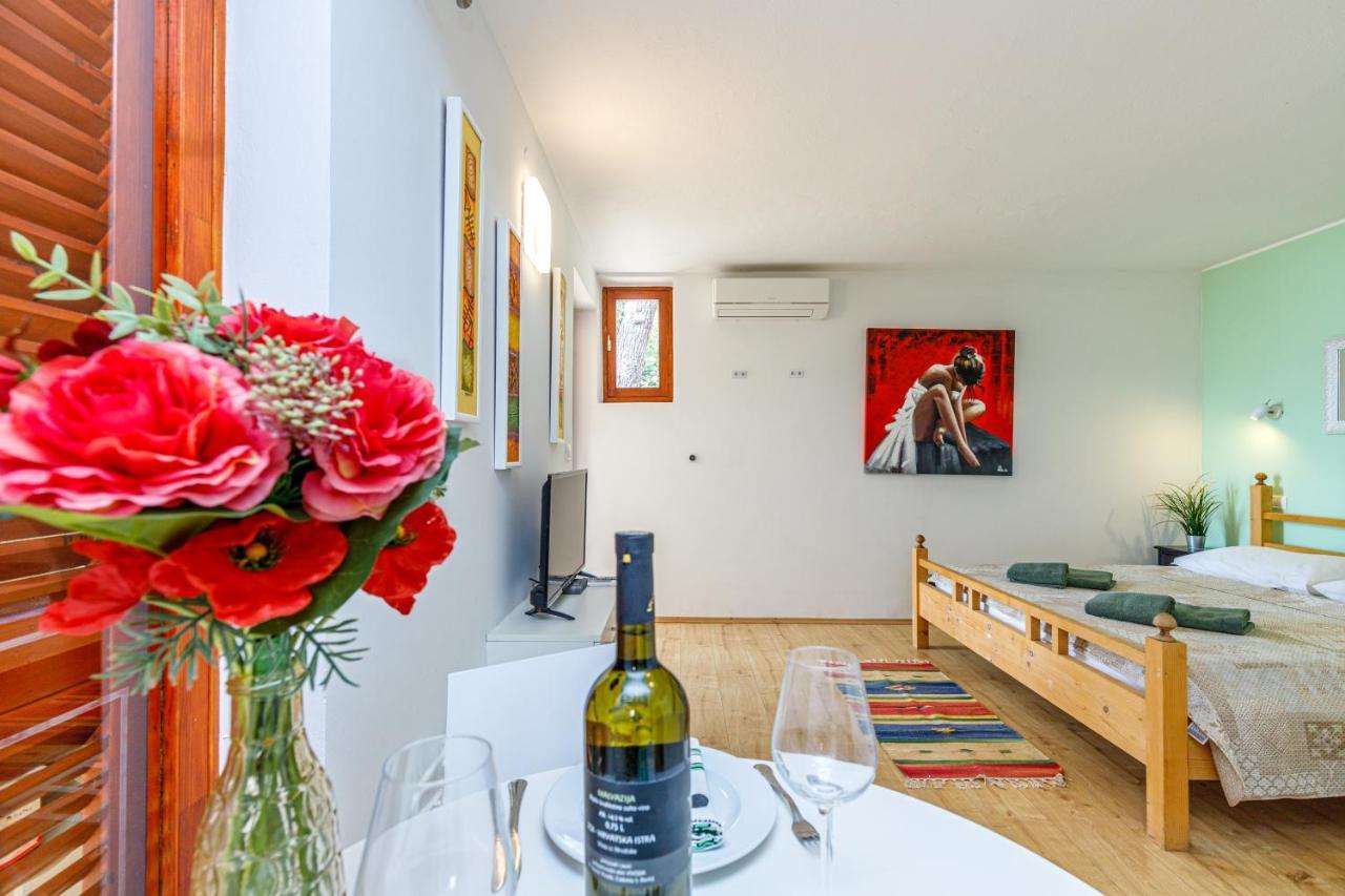 Al Mare Apartments Rovinj Eksteriør bilde